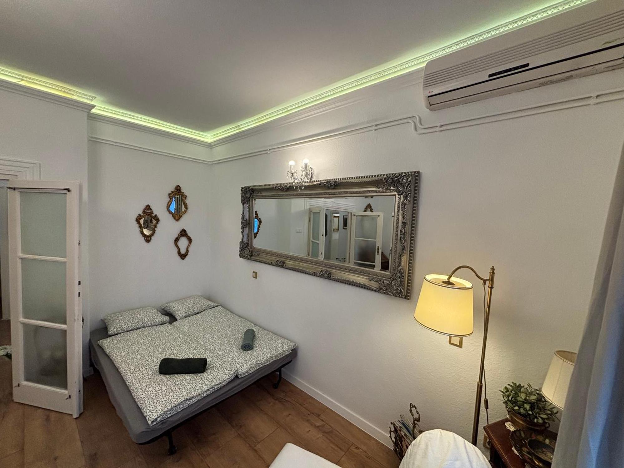 Exclusive Antique Next To The Fashion Street Apartament Budapeszt