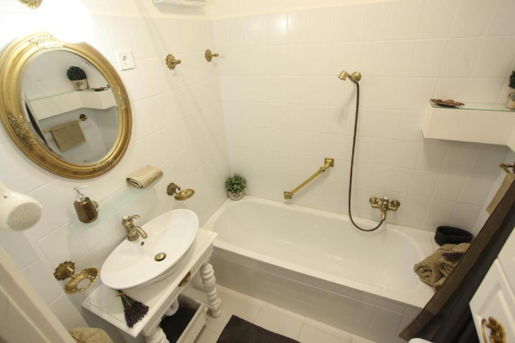 Apartment Exclusive Antique Next To The Fashion Street Budapest